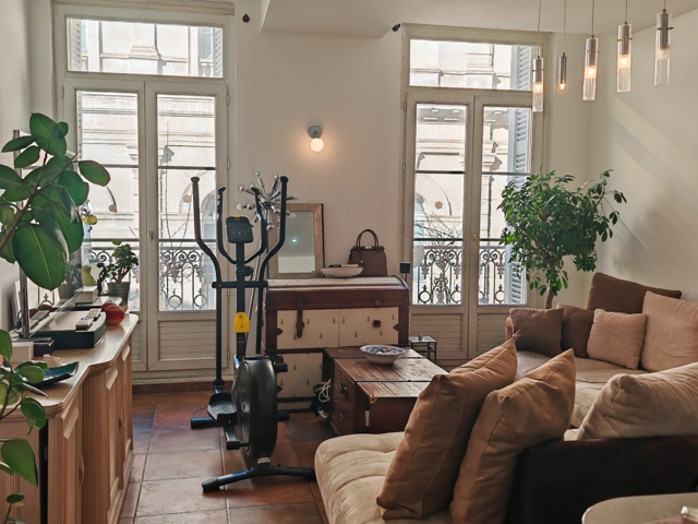 Vente  Appartement F2  de 70 m² à Toulon 210 000 euros Réf: SFN-1696890
