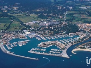 Vente  Appartement T4  de 101 m² à Cogolin 540 000 euros