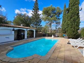 Vente  Maison de 121 m² à Rocbaron 469 100 euros