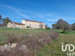 Vente  Maison de 199 m² à Saint Paul en Forêt 731 300 euros