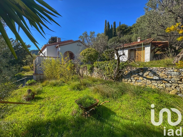 Vente  Maison de 100 m² au Revest les Eaux 425 000 euros Réf: SFN-1707187