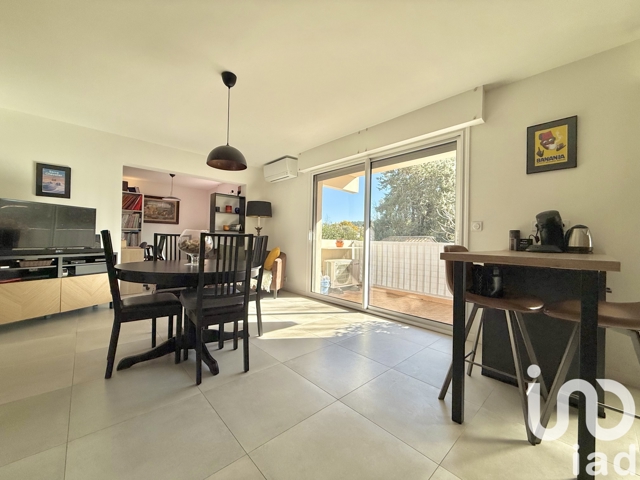 Vente  Appartement F2  de 62 m² à Six-Fours 313 000 euros Réf: SFN-1710588