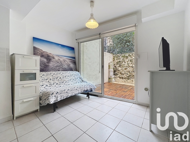 Vente  Appartement T2  de 30 m² à Toulon 101 000 euros Réf: SFN-1708066