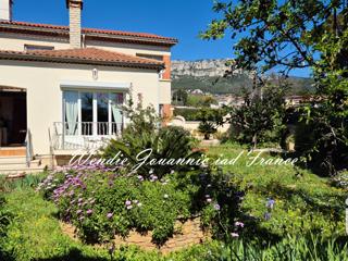 Vente  Maison de 224 m² à Toulon 623 000 euros