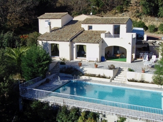 Vente  Maison de 150 m² à La Garde Freinet 850 000 euros