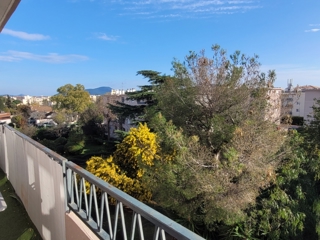 Vente  Appartement F4  de 71 m² à La Garde 240 000 euros