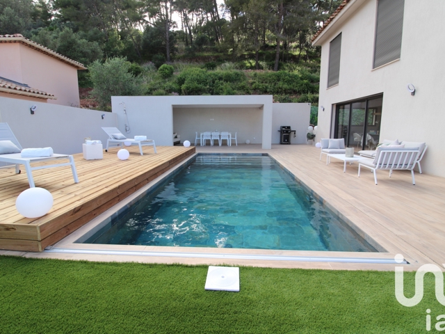 Vente  Maison de 132 m² à Hyères 1 400 000 euros Réf: SFN-1711772