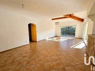 Vente  Maison de 125 m² à Six-Fours 668 000 euros