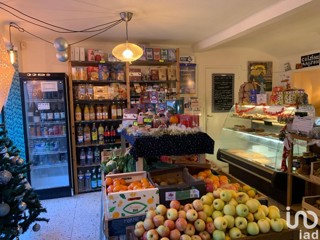 Vente  Local commercial de 56 m² à Saint Paul en Forêt 55 000 euros