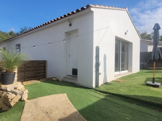 Vente  Maison de 90 m² à Rocbaron 361 000 euros