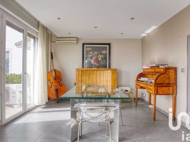 Vente  Appartement T4  de 113 m² à Saint Raphaël 337 000 euros Réf: SFN-1735274