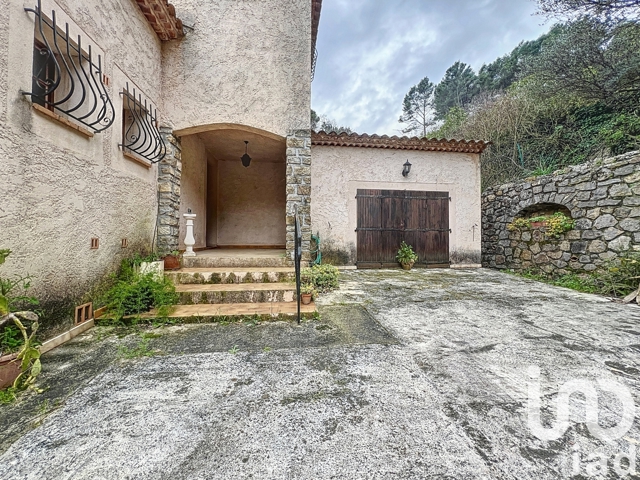 Vente  Maison de 133 m² à Solliès Ville 520 000 euros Réf: SFN-1731098