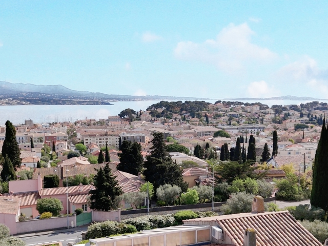 Vente  Maison de 297 m² à Sanary 2 380 000 euros Réf: SFN-1739786