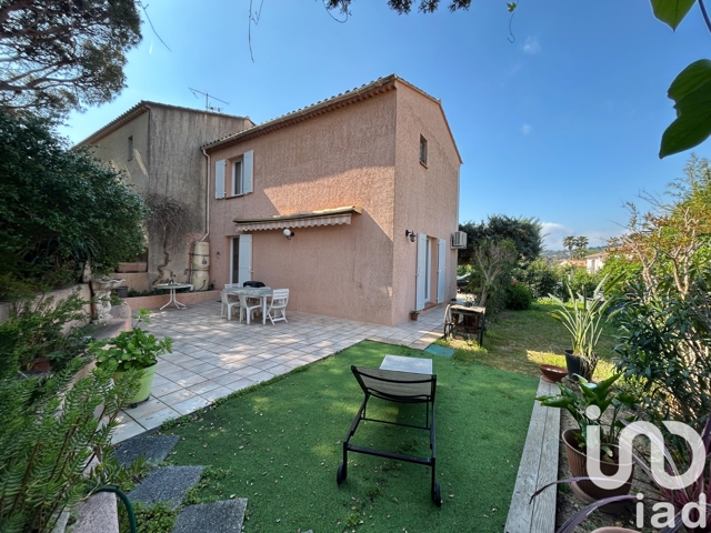 Vente  Maison de 70 m² à Sainte Maxime 426 000 euros Réf: SFN-1739596