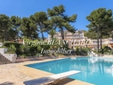 Vente  Appartement F5  de 178 m² à Hyères 1 350 000 euros