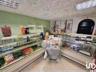 Vente  Local commercial de 90 m² à La Seyne 169 500 euros