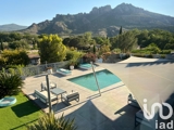 Vente  Maison de 243 m² à Roquebrune sur Argens 1 750 000 euros