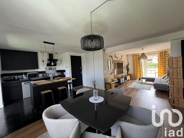 Vente  Appartement F3  de 71 m² à La Seyne 215 000 euros Réf: SFN-1736803