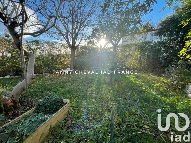 Vente  Maison de 175 m² à Six-Fours 623 000 euros Réf: SFN-1669842