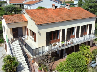 Vente  Maison de 158 m² à La Garde 460 000 euros