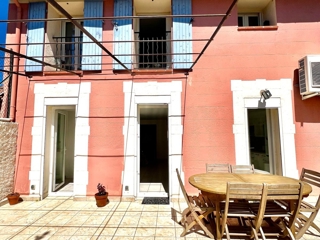 Vente  Maison de 80 m² à Rougiers 275 000 euros