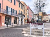 Vente  Local commercial de 32 m² à Hyères 58 000 euros