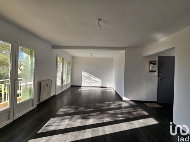 Vente  Appartement T3  de 69 m² à Saint Raphaël 248 000 euros Réf: SFN-1749409