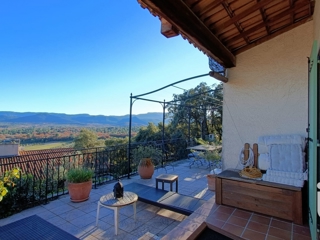 Vente  Maison de 156 m² à Saint Maximin la Sainte Baume 520 000 euros