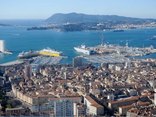 Vente  Appartement T4  de 79 m² à Toulon 411 368 euros