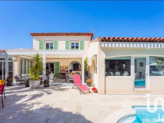 Vente  Maison de 138 m² à Sanary 1 095 000 euros Réf: SFN-1759957