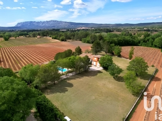 Vente  Maison de 160 m² à Pourrières 650 000 euros