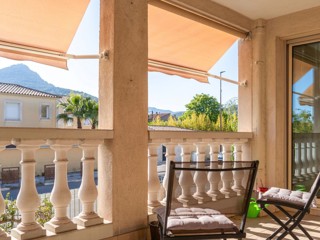 Vente  Appartement T2  de 80 m² à La Valette du Var 345 000 euros