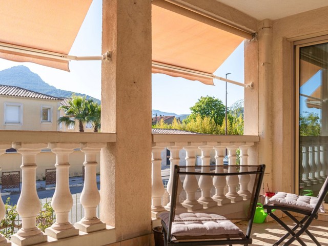 Vente  Appartement T2  de 80 m² à La Valette du Var 345 000 euros Réf: SFN-1762308