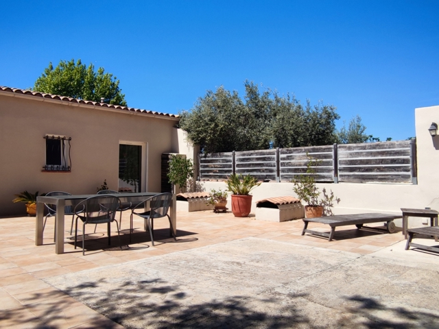 Vente  Appartement F4  de 110 m² à Ollioules 330 000 euros Réf: SFN-1766070
