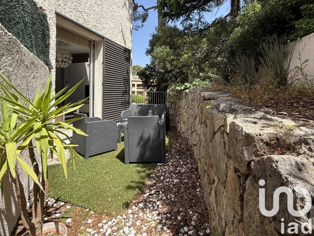 Vente  Appartement F2  de 40 m² à Toulon 265 000 euros Réf: SFN-1772821