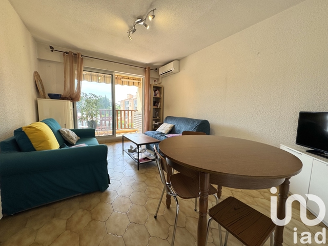 Vente  Appartement F2  de 37 m² à Sanary 215 000 euros Réf: SFN-1773066