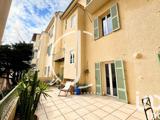 Vente  Appartement F3  de 65 m² à Hyères 309 000 euros