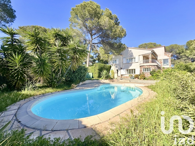 Vente  Maison de 190 m² à Saint Raphaël 839 000 euros Réf: SFN-1776433