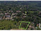 Vente  Terrain de 5100 m² à Saint Paul en Forêt 289 000 euros