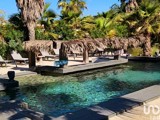 Vente  Local commercial de 1245 m² à Sainte Maxime 10 000 000 euros