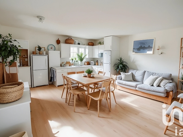 Vente  Appartement F3  de 60 m² à La Seyne 210 000 euros Réf: SFN-1701715