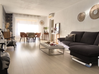 Vente  Appartement F4  de 84 m² à Cavalaire sur Mer 472 500 euros