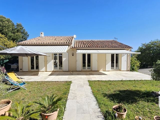 Vente  Maison de 240 m² à Six-Fours 1 050 000 euros Réf: SFN-1774254