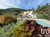 Vente  Maison de 145 m² à Solliès Toucas 699 000 euros