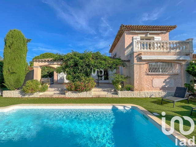 Vente  Maison de 170 m² à Saint Raphaël 975 000 euros Réf: SFN-1780956