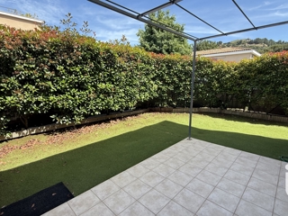 Vente  Appartement F4  de 72 m² à Six-Fours 385 000 euros