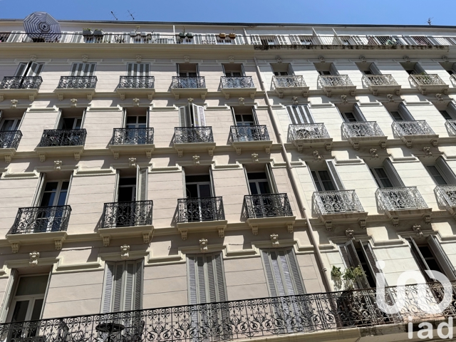 Vente  Appartement F4  de 96 m² à Toulon 268 000 euros Réf: SFN-1780039