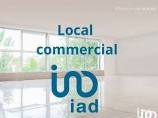 Vente  Local commercial de 50 m² à Saint Raphaël 130 000 euros