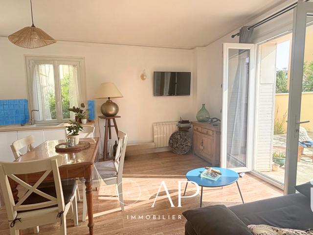 Vente  Appartement F3  de 49 m² à Toulon 250 000 euros Réf: SFN-1783830