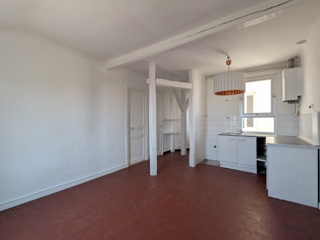 Vente  Appartement T2  de 47 m² à Hyères 157 000 euros